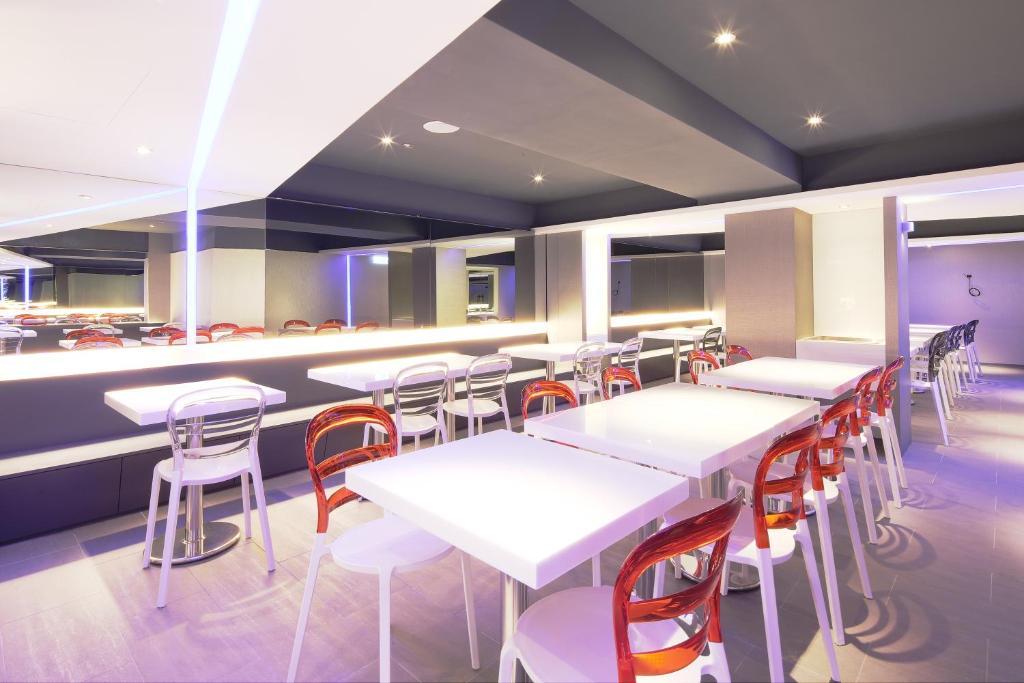 Cityinn Hotel Plus - Taichung Station Branch Exterior photo