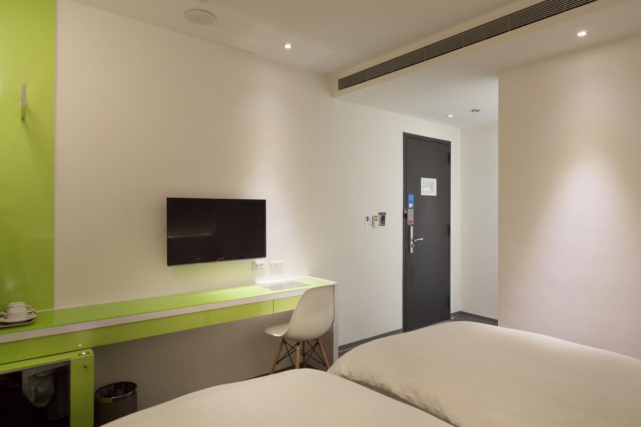 Cityinn Hotel Plus - Taichung Station Branch Exterior photo