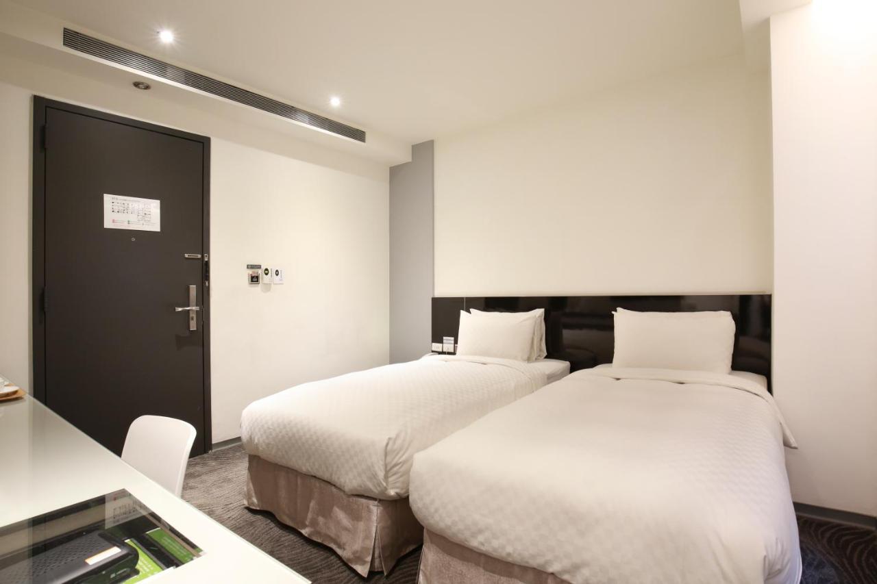 Cityinn Hotel Plus - Taichung Station Branch Exterior photo